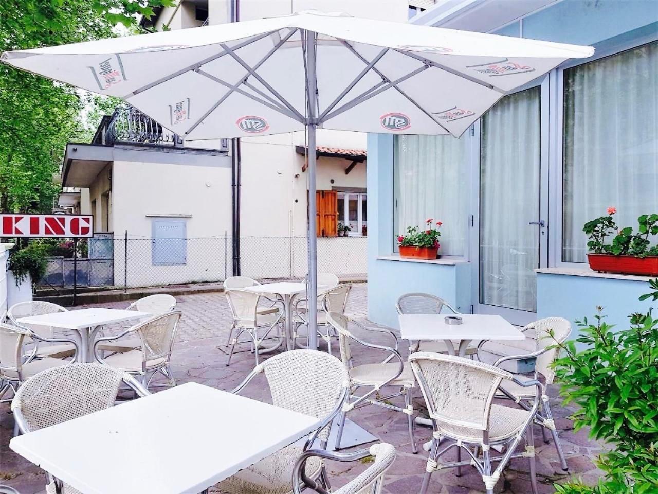 Hotel King Cesenatico Exterior foto